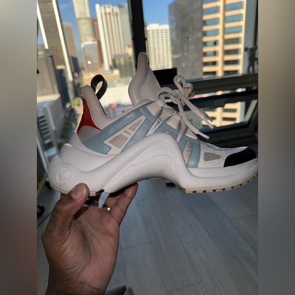 Louis Vuitton LV Archlight Sneakers - Picture 1 of 14